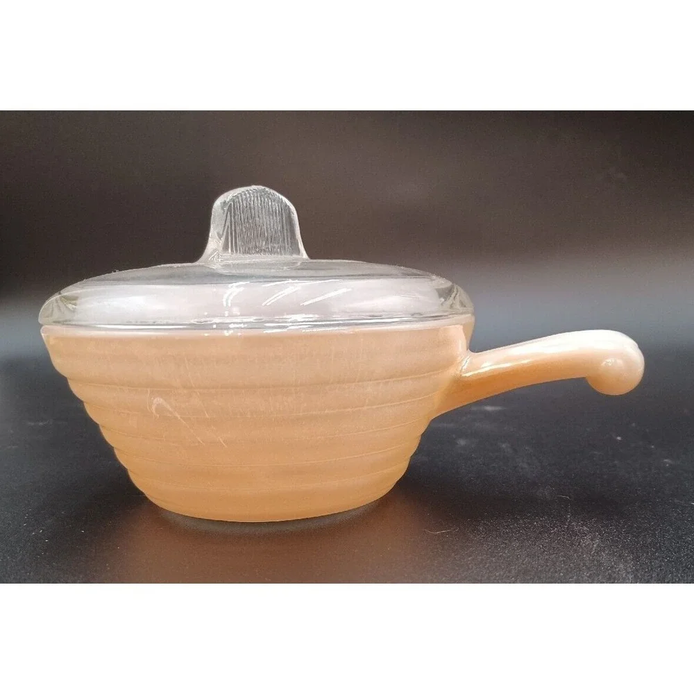 Vtg Peach Cream Fire King Over Baking Dish Casseroll w/‎ Handle Lid MADE IN USA